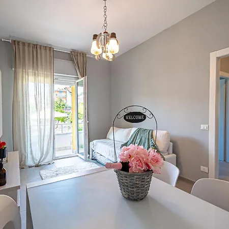 600 Meters From The Sea - Private Courtyard And Parking Appartement