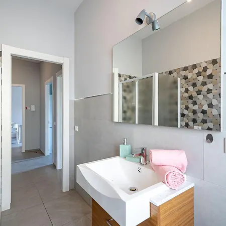 600 Meters From The Sea - Private Courtyard And Parking Appartement Diano Marina