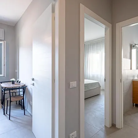 600 Meters From The Sea - Private Courtyard And Parking *